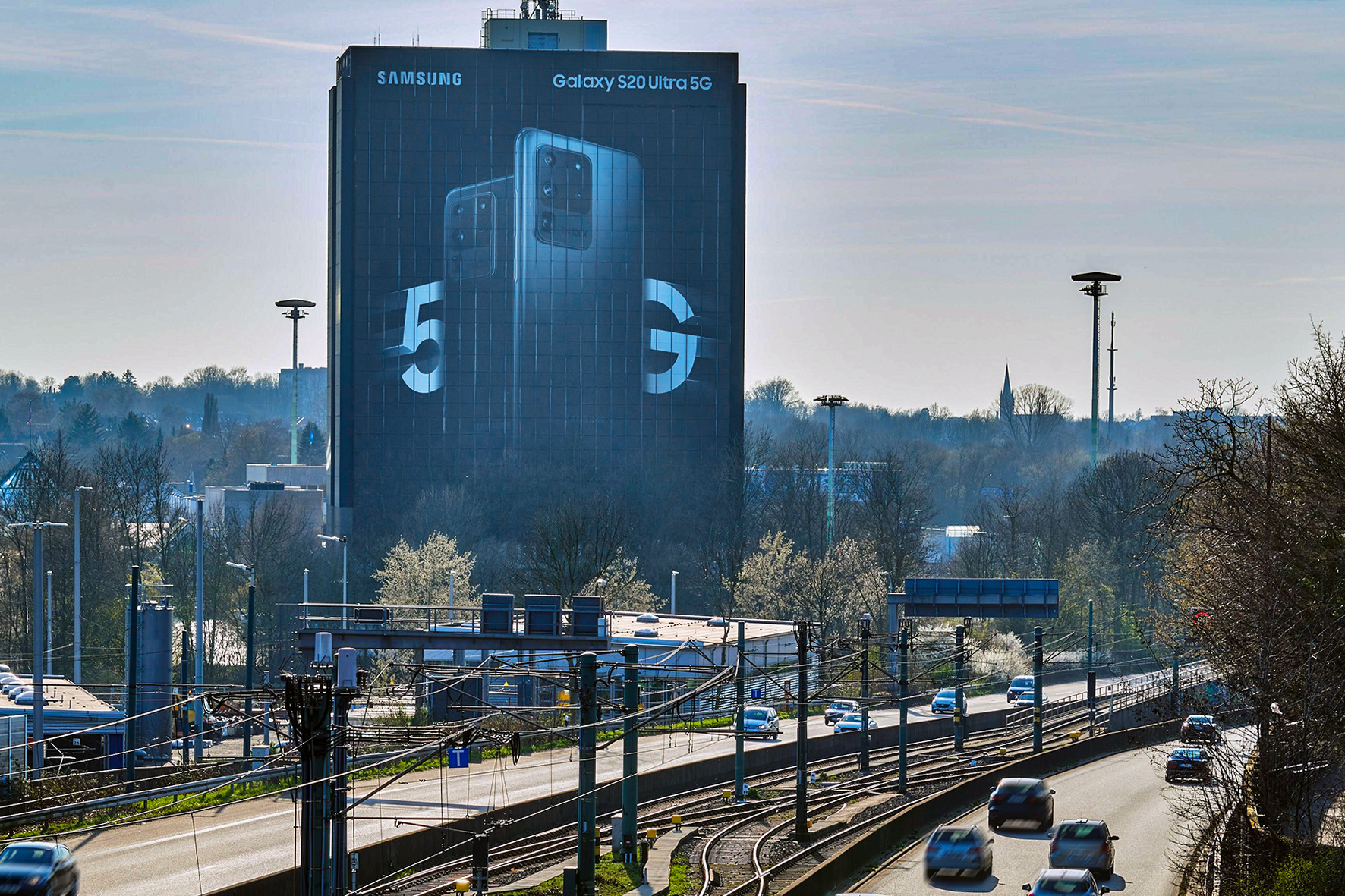 Samsung_Mühlheim an der Ruhr_A40 - Rhein Ruhr Tower - Fläche 1 Richtung Duisburg_003.jpg