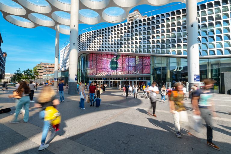 NEO in Utrecht: het grootste transparante scherm van West-Europa