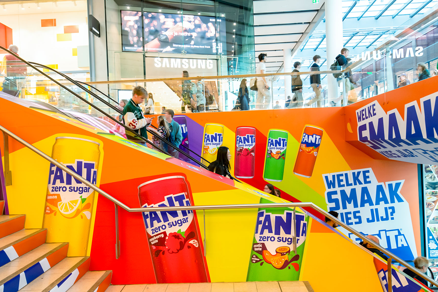 fanta_utrecht_hoog-catharijne_stairs-south-mile_iv