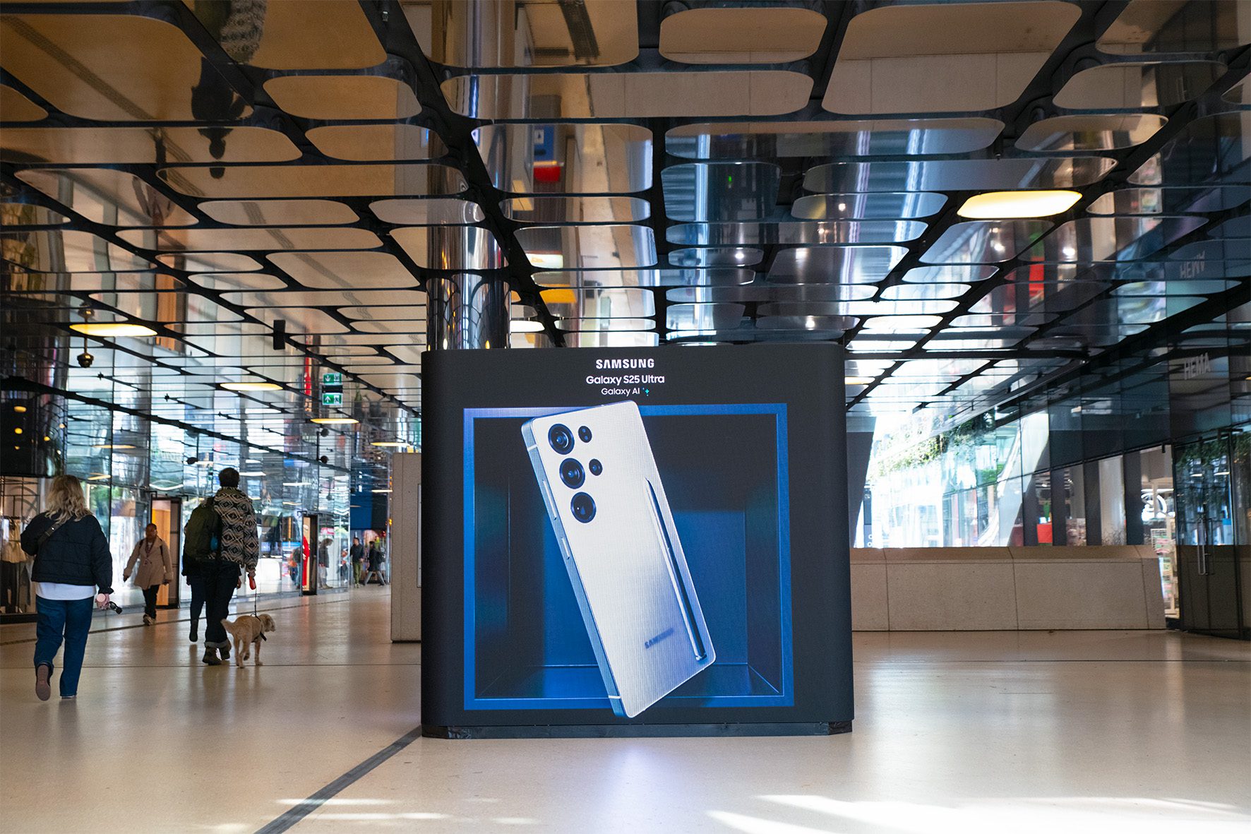 samsung_amsterdam_centraal-station_motion-cube_0004