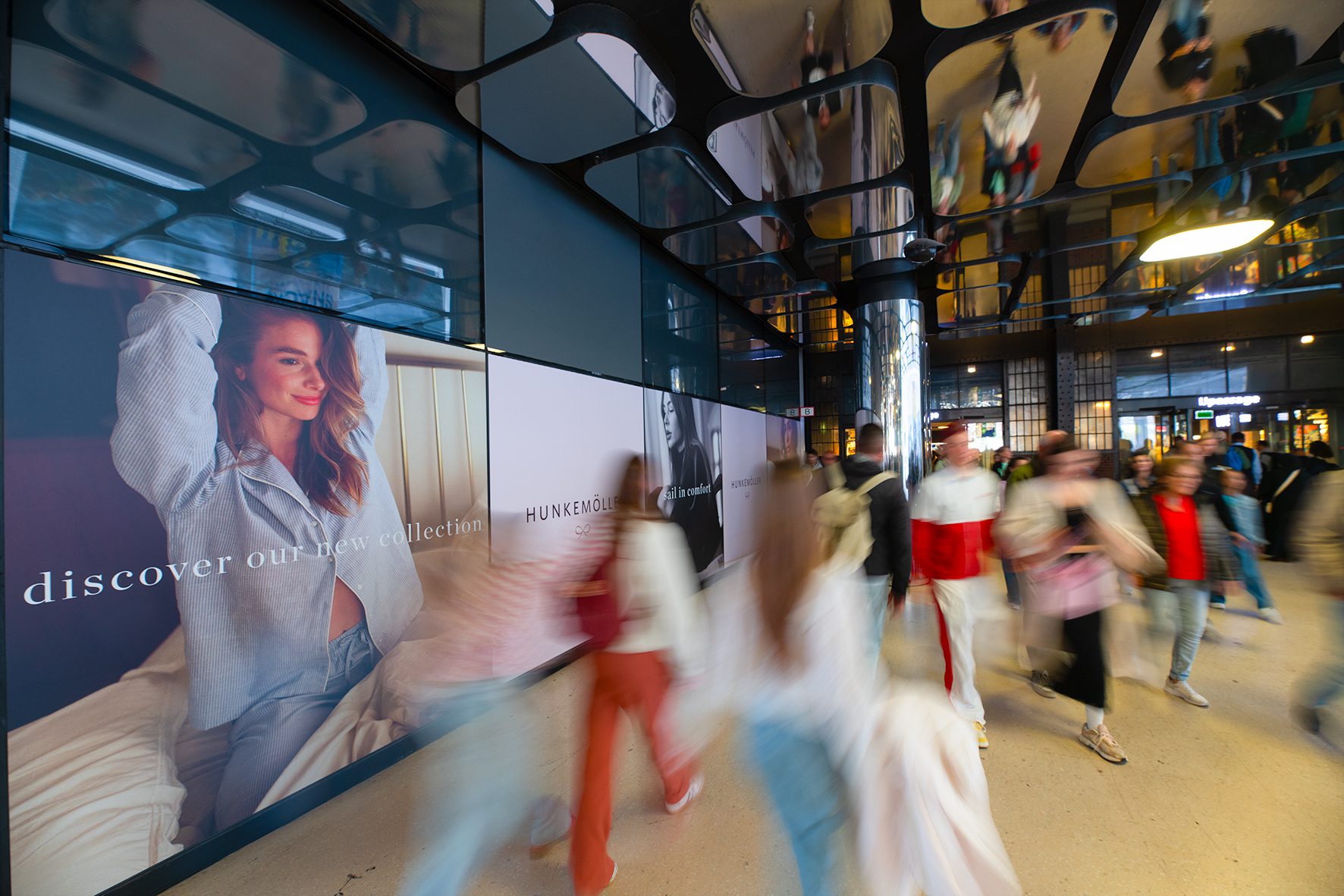 Hunkemöller out of home campagne Amsterdam