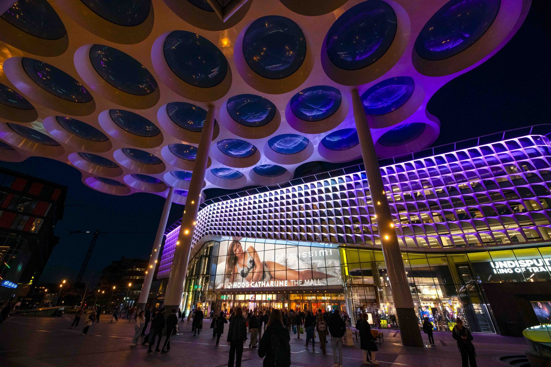 DOOH Utrecht Intimissimi