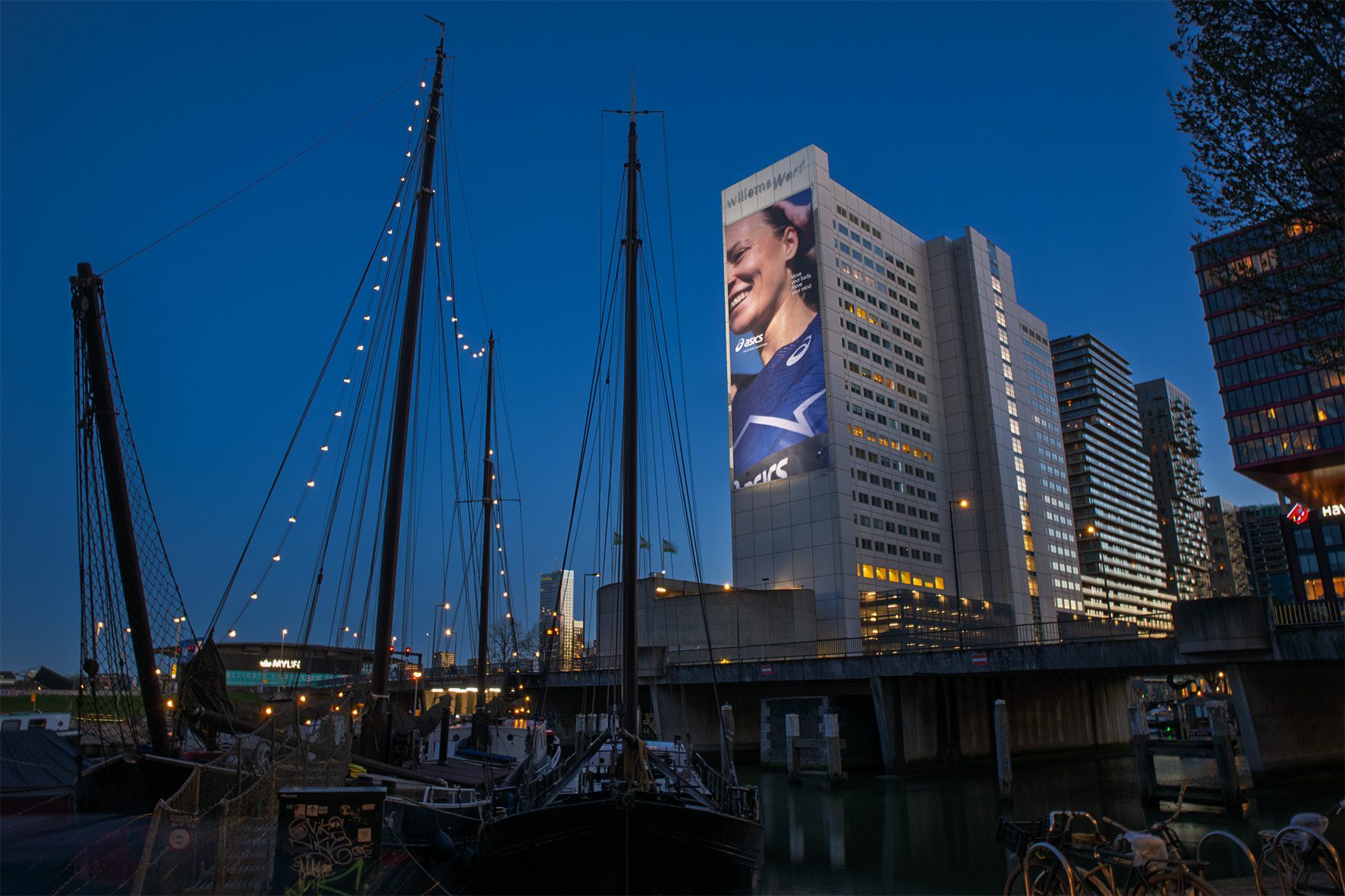 Giant Poster Rotterdam Asics