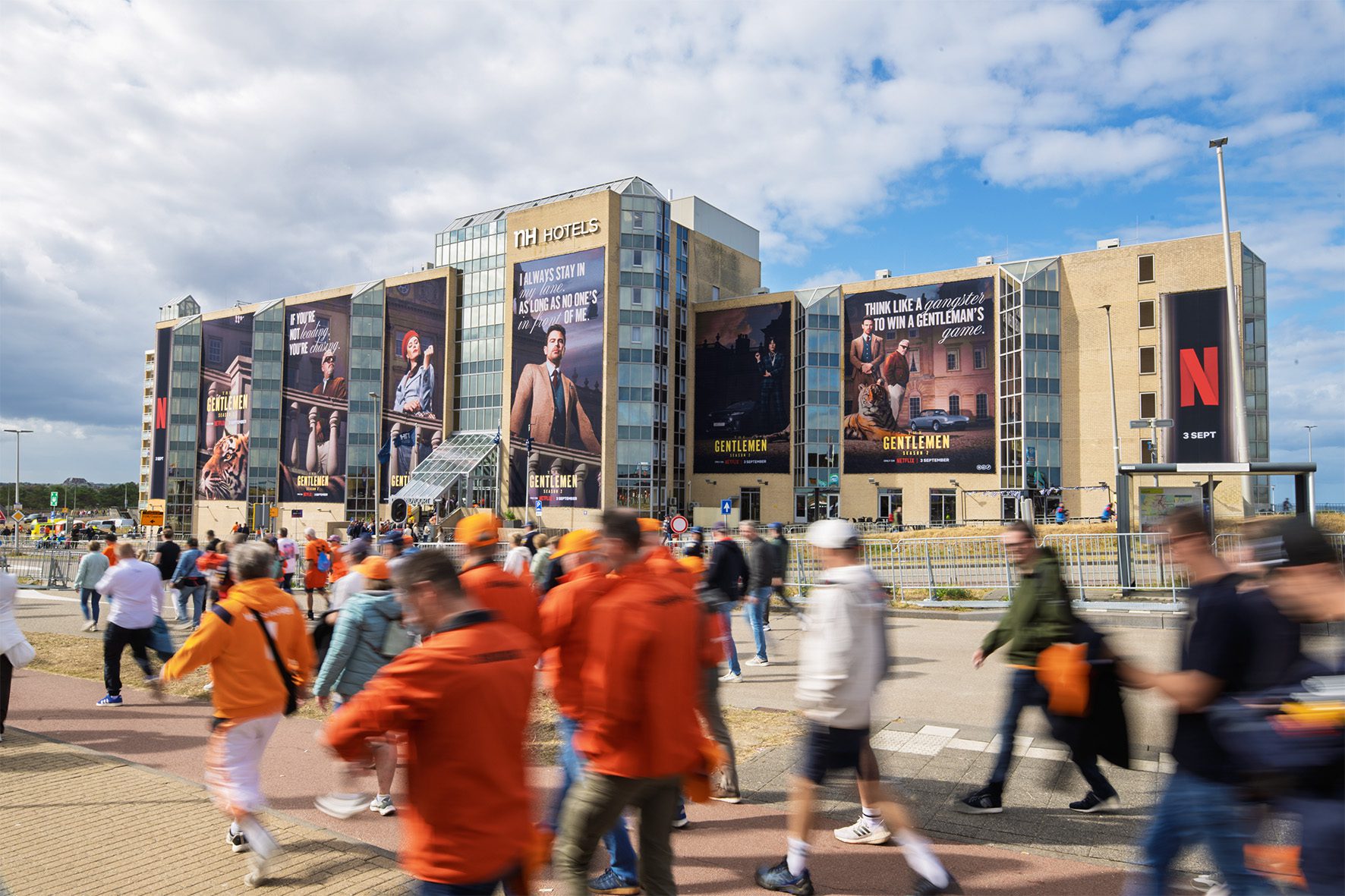 netflix_zandvoort_the-entrance_0005